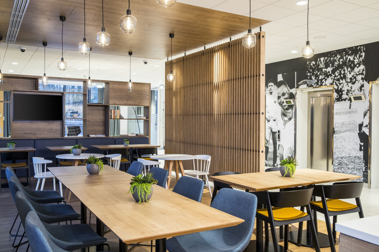 Food & Drinks 5, Courtyard by Marriott Edinburgh West, Edinburgh