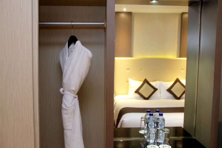 Bedroom 5, Aria Gajayana Hotel, Malang