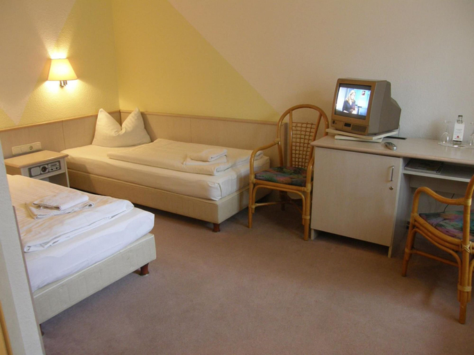 Bedroom 3, Hotel und Restaurant KA&KA, Ludwigslust-Parchim