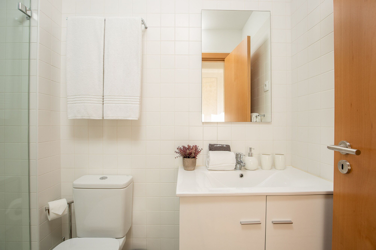 Bathroom 5, YOUROPO - Cosy, Porto