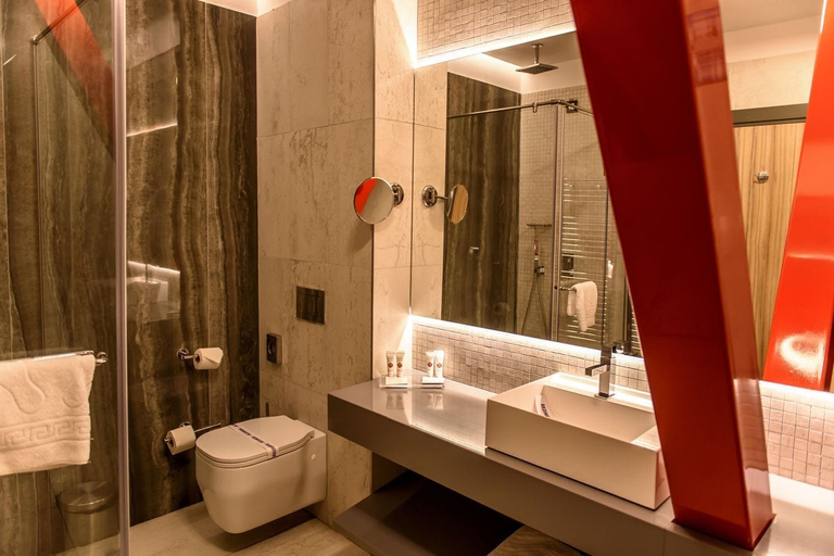 Bathroom 5, Ramada by Wyndham Ramnicu Valcea, Ramnicu Valcea