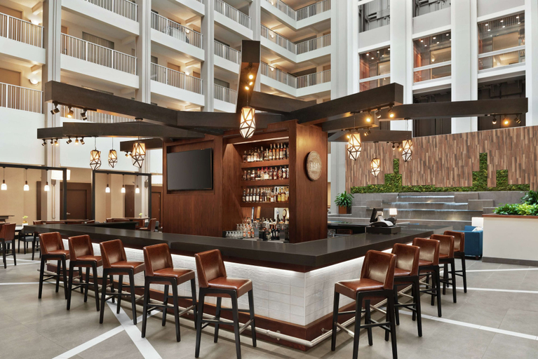 Food & Drinks 5, Embassy Suites by Hilton Cincinnati RiverCenter, Kenton