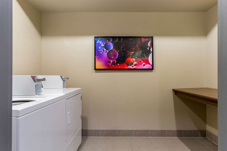 Bathroom 5, Best Western Plus Dauphin, Division No. 17