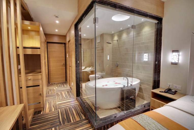 Bathroom 4, De Grand Riviera, North Goa