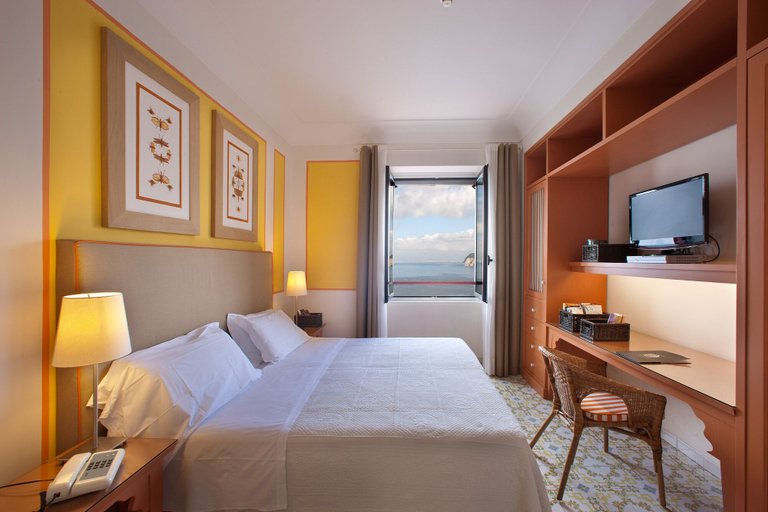 Bedroom 3, Minerva, Napoli