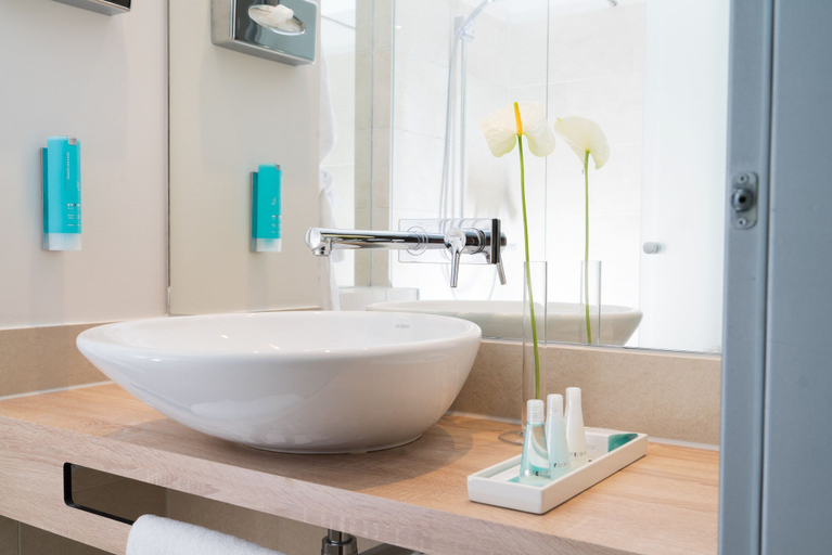 Bathroom 5, Wonnemar Resort-Hotel, Nordwestmecklenburg