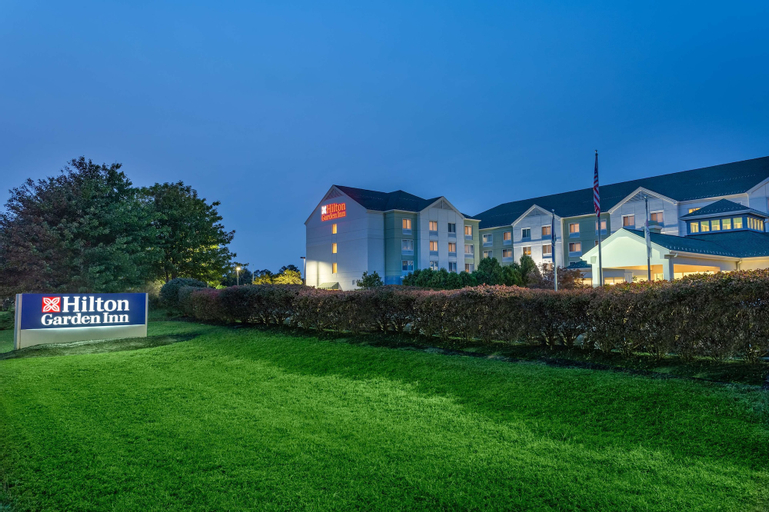 Exterior & Views 2, Hilton Garden Inn Islip/MacArthur Airport, Suffolk