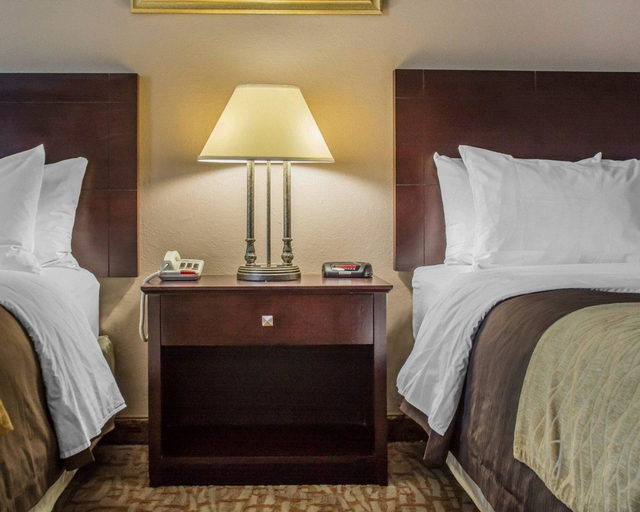 Bedroom 3, Quality Inn, Niagara