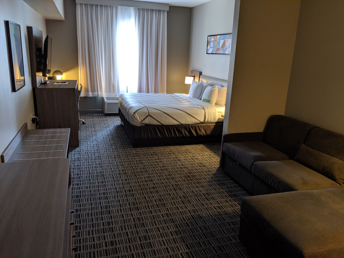 Bedroom 3, La Quinta Inn & Suites by Wyndham Montgomery, Montgomery