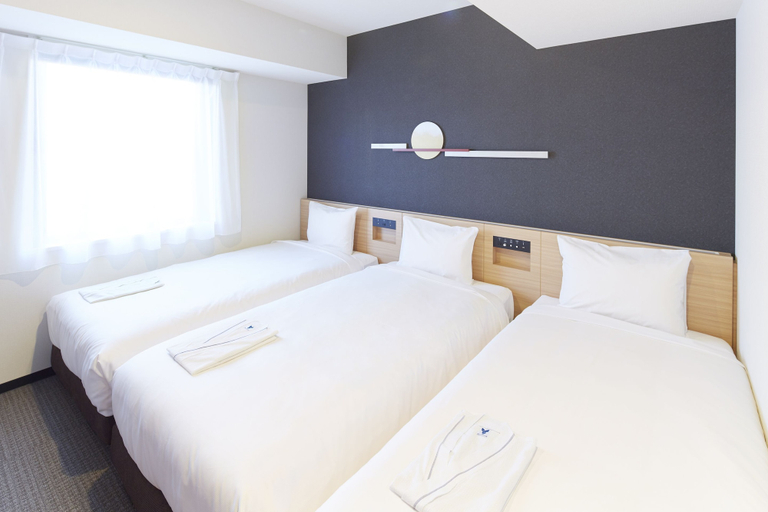 Bedroom 3, hotel MONday Tokyo Nishikasai, Edogawa
