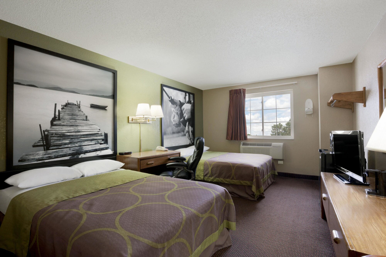 Bedroom 3, Super 8 by Wyndham Pulaski, Oswego