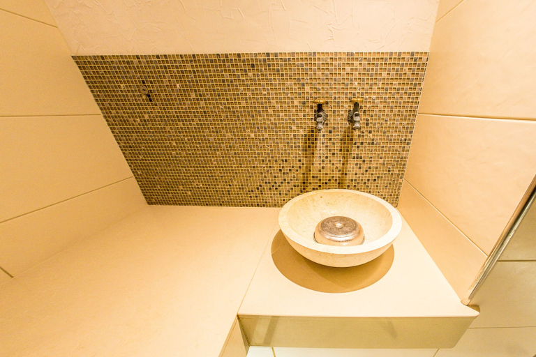 Bathroom 5, Schloss Hotel Wolfsbrunnen, Werra-Meißner-Kreis
