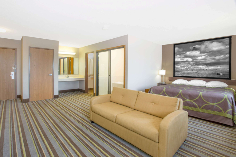 Bedroom 3, Super 8 by Wyndham Hastings, Adams
