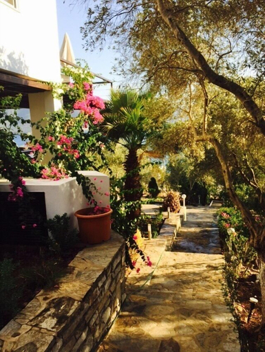 Garden, Vhillas Private Luxury Villa Leo, Merkez