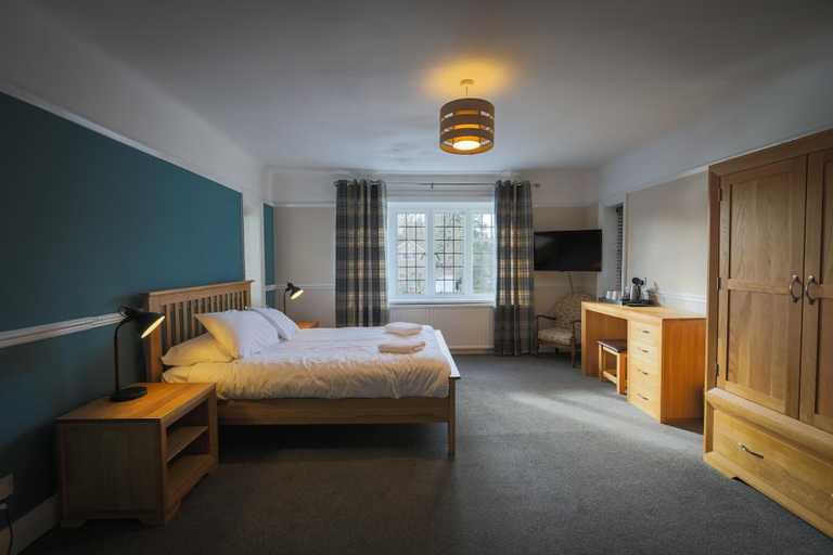 Bedroom 2, The Star Inn, Surrey