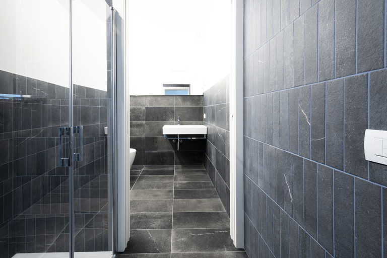 Bathroom 5, Alkamuri Posh Hotel & Spa, Trapani