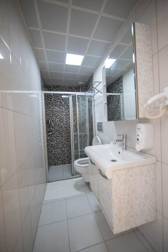 Bathroom 5, Mandalin Akyaka Hotel, Ula