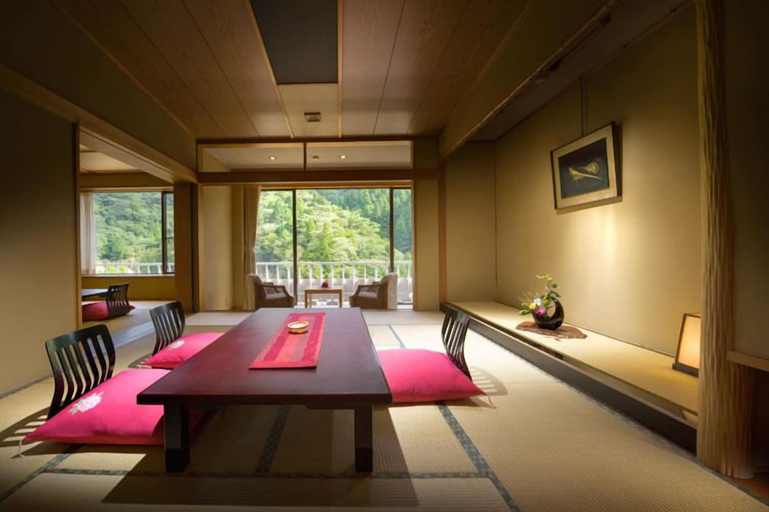 Bedroom, Irodori Koyo, Komono