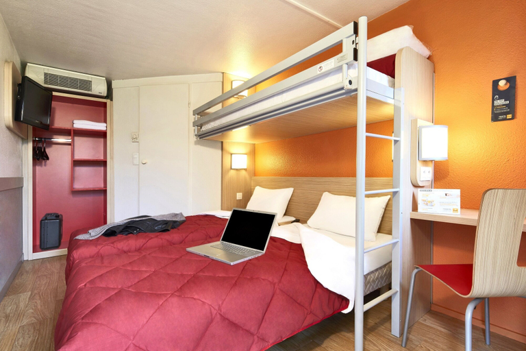 Bedroom 3, Premiere Classe Toulouse Sud - Portet, Haute-Garonne