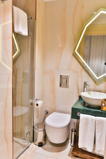 Bathroom 5, Danis Hotel & Spa Istanbul - Old City, Fatih