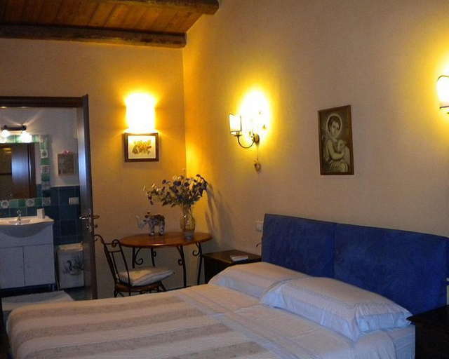 Bedroom 4, Villa Cristina, Syracuse