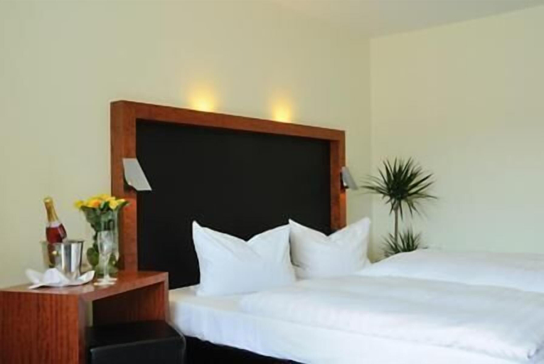 Bedroom 3, Hotel Prinzen, Ortenaukreis