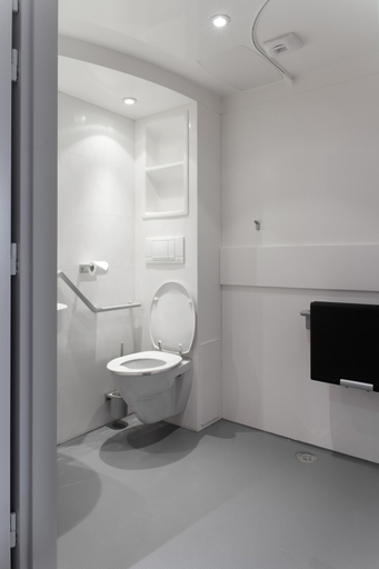 Bathroom 5, Résidence Internationale de Paris, Paris