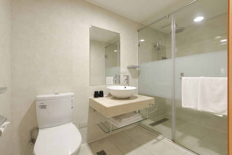 Bathroom 5, Hotel Sunshine, Kaohsiung