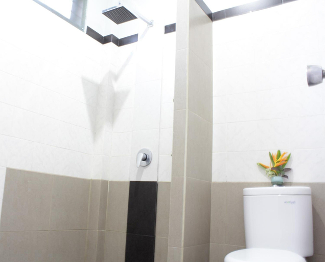 Bathroom 4, Mangga Bali Inn, Badung