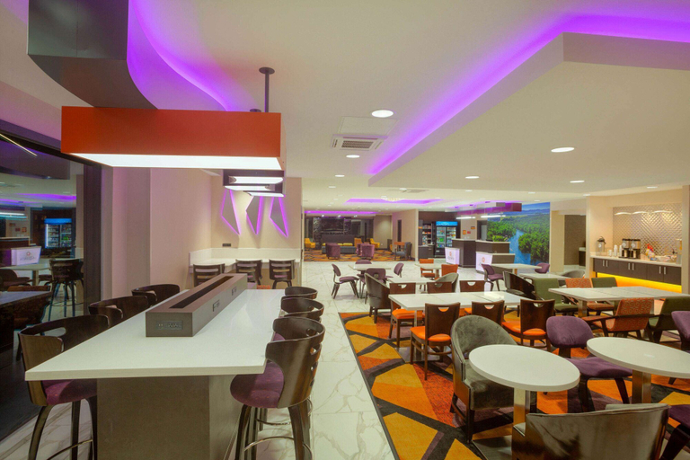 Food & Drinks 5, La Quinta Inn & Suites by Wyndham Branson, Taney