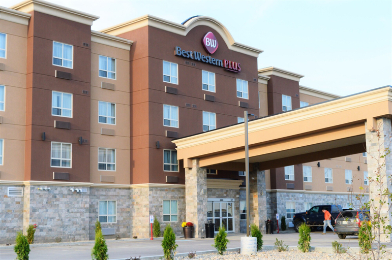 Exterior & Views 2, Best Western Plus Kindersley Hotel, Division No. 13