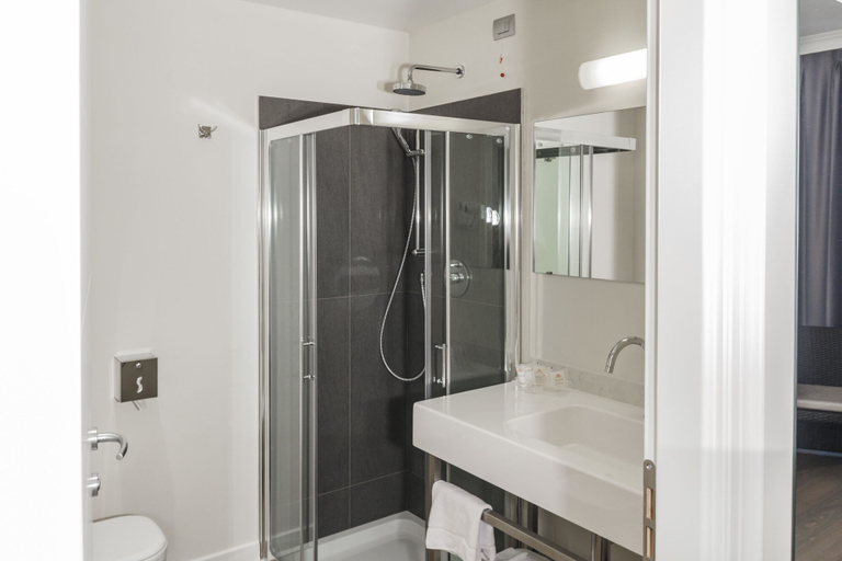 Bathroom 4, Tag Hotel, Pesaro E Urbino
