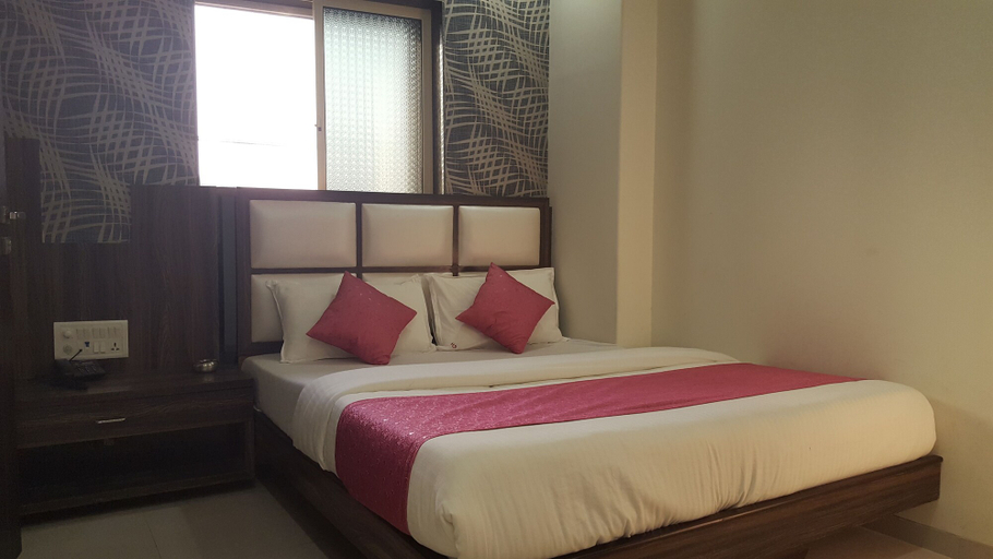 Bedroom 3, Hotel Sanjary Palace, Mumbai Suburban