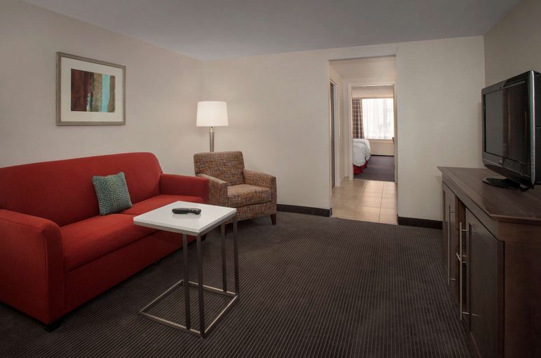 Others 5, Hampton Inn & Suites Milwaukee Downtown, Milwaukee