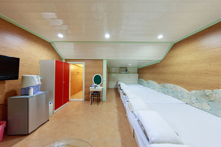 Bedroom 3, Kenting Dajianshan Wilderness Bungalow, Pingtung