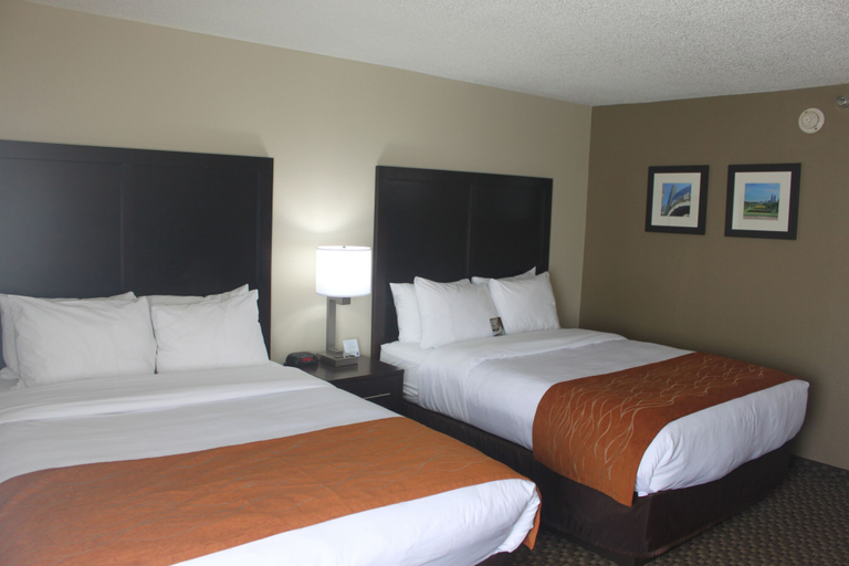 Bedroom 3, Spark by Hilton Matteson Chicago I 57, Cook