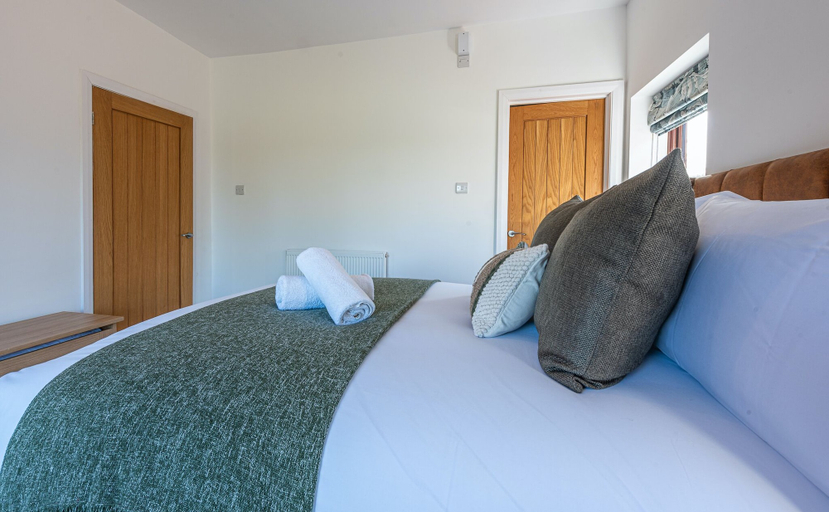 Bedroom 2, No1 Little Barrow Barns, Cheshire West and Chester
