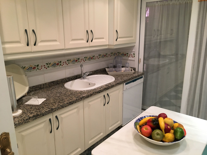 Others 5, Luxury Apartament in 5 Star Urbanización, Málaga