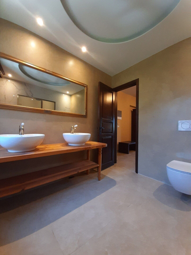 Bathroom 5, S. Nikolis Historic Boutique Hotel, South Aegean