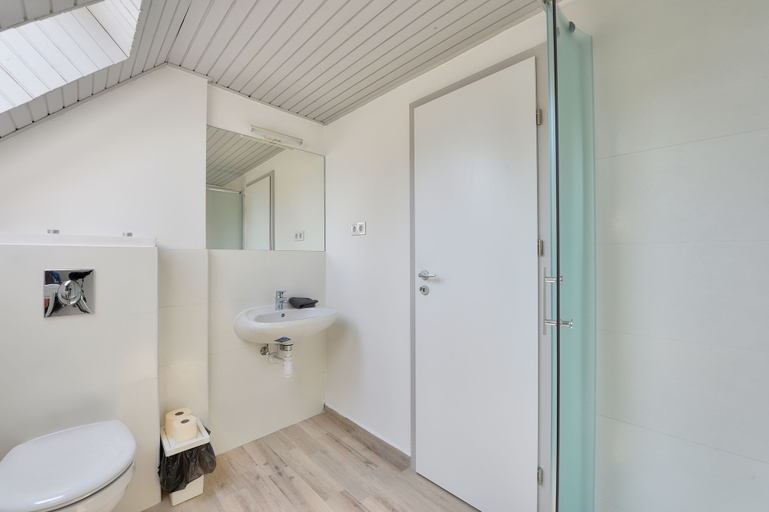 Bathroom 3, Villa Oliver 3 Siófok, Siófok