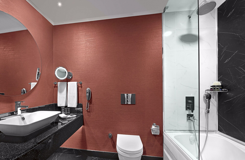 Bathroom 2, Ramada Plaza by Wyndham Eskisehir, Merkez