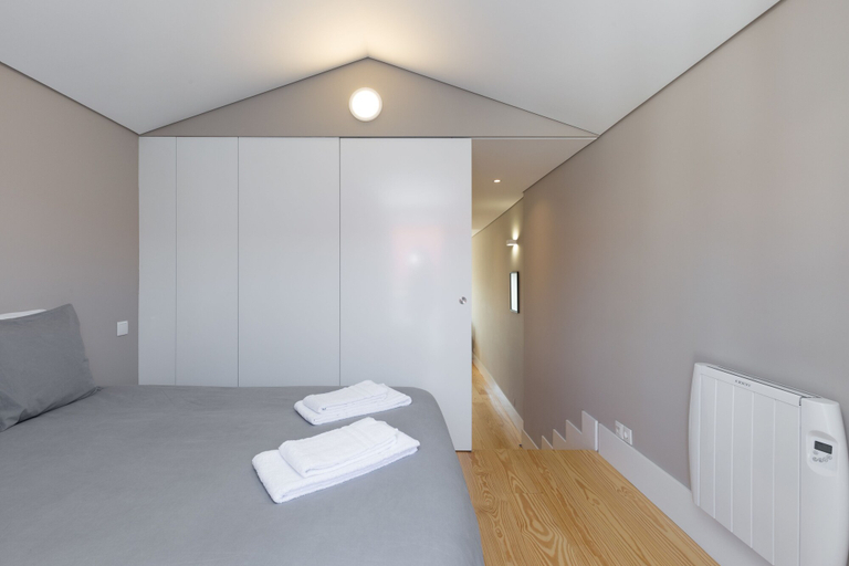 Bedroom 3, Porto and Clérigos Views by Porto City hosts, Porto