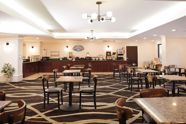 Food & Drinks 5, Baymont by Wyndham Jackson/Ridgeland, Hinds