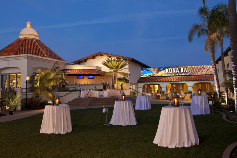 Exterior & Views 2, Kona Kai San Diego, San Diego