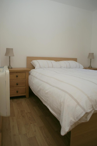 Bedroom 2, The Elms Annex, Hertfordshire