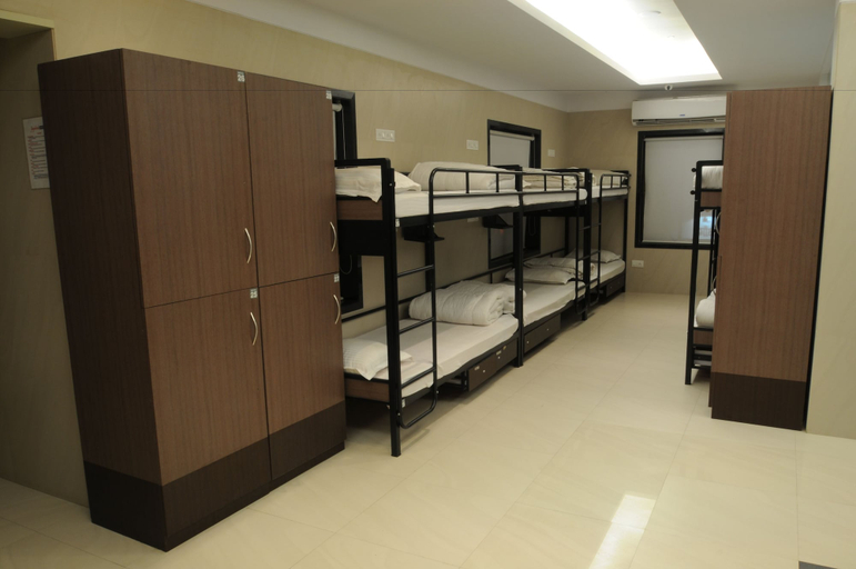 Bedroom 2, Jayaleela dormitory, Mumbai Suburban
