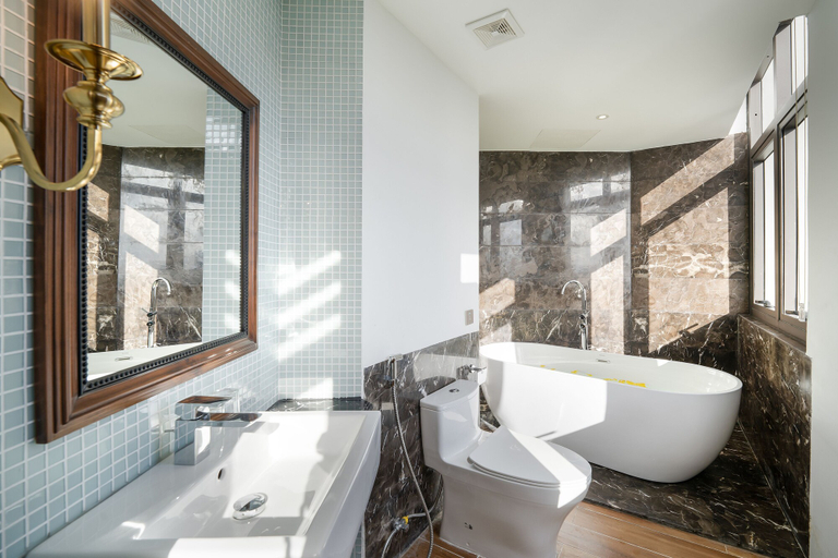 Bathroom 4, La Belle Vie Boutique Hotel, Da Nang