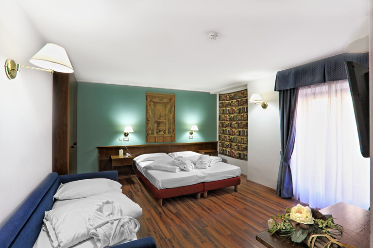 Bedroom 2, Hotel Baita Clementi, Sondrio