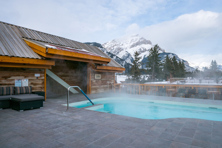 Sport & Beauty 2, Moose Hotel And Suites, Division No. 15