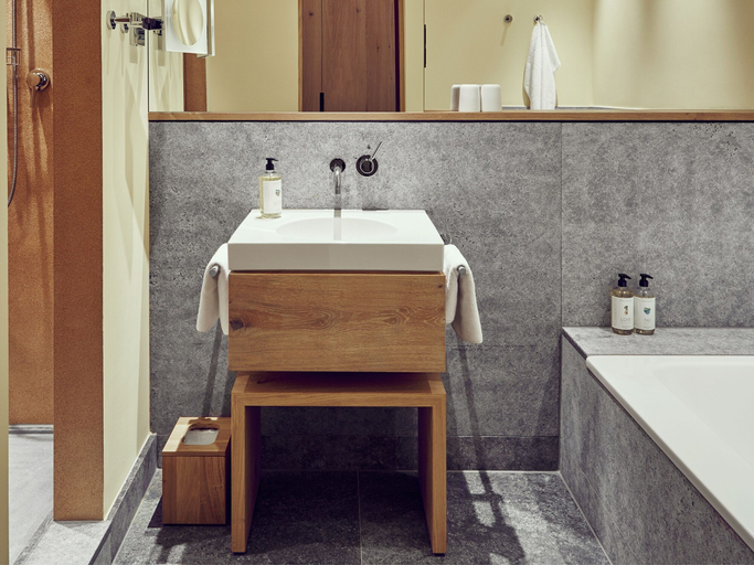 Bathroom 5, Hotel Wedina an der Alster, Hamburg